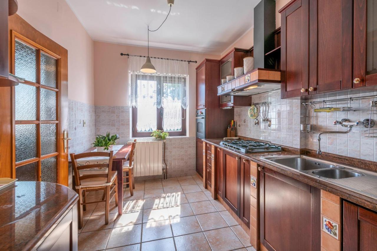 Villa Margerita With Private Pool, Yard And Parking Kaštelir Exterior foto